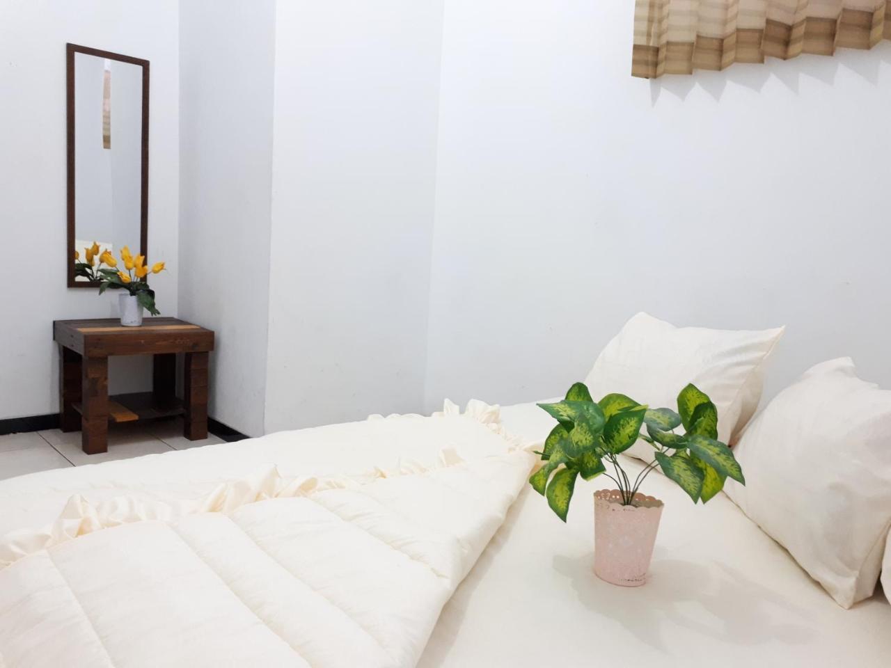 Villa Fifari - 5 Kamar Tidur, 3 Kamar Mandi Batu  Exterior foto